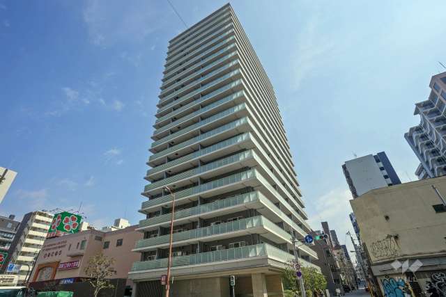 ジオ釣鐘町の外観（南西側から）