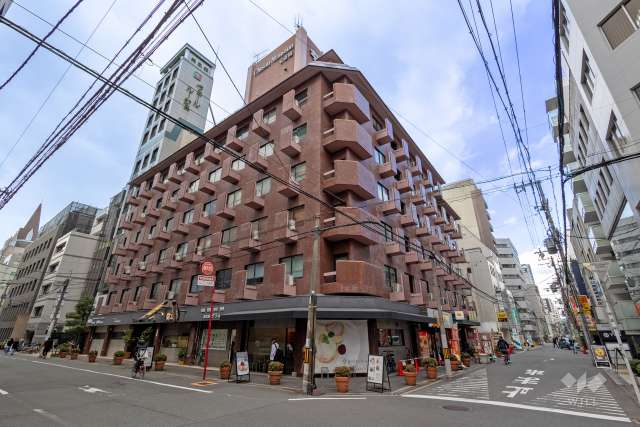 チサンマンション心斎橋の外観（南東側から）