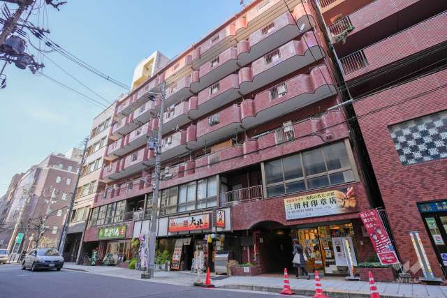 ライオンズマンション大手前第3の外観（南東側から）