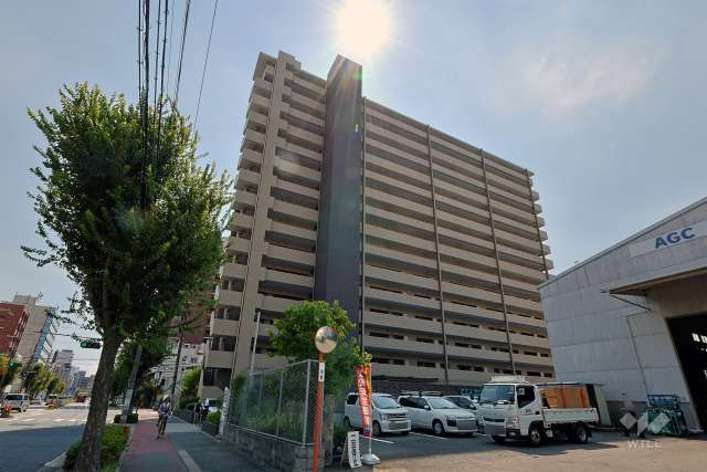 キングマンション福島ファーストプレミアの外観（北東側から）