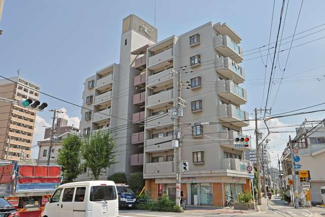 ストークマンション野田阪神の外観（北西側から）
