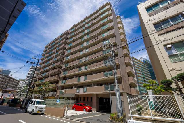 グランコート北梅田の外観（南西側から）