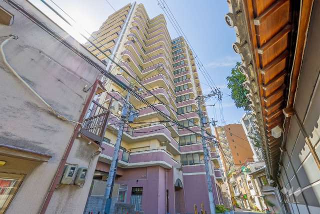 コスモグランシティ梅田東の外観（北西側から）