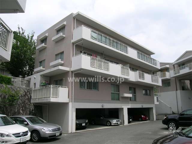 ロイヤルヒルズ箕面Ｋ棟の外観