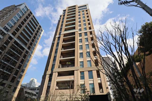 プレミスト梅田サウスの外観（南西側から）　