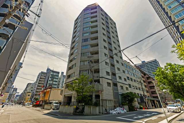 ランズ南森町の外観（北東側から）