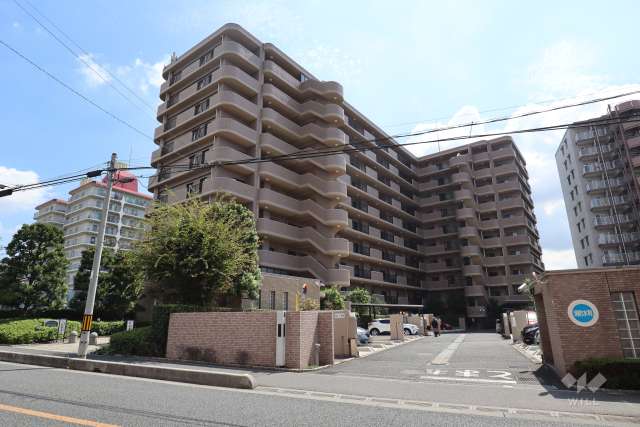 ルイシャトレ川口青木リバーパークの外観（北西側から）