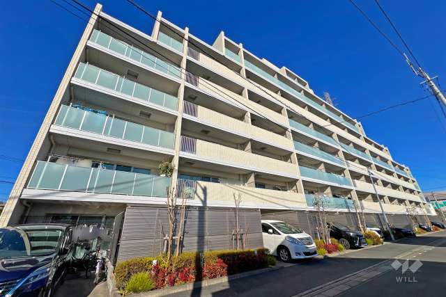 ライオンズ鳩ヶ谷マークレジデンスの外観（南西側から）