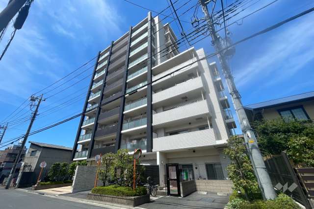 プレシス川口の外観（南東側から）