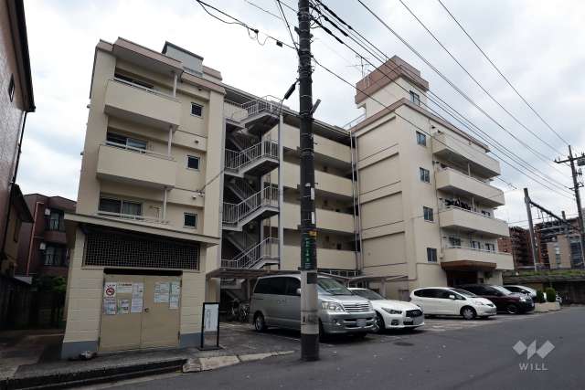 ライオンズマンション川口第5の外観（北東側から）