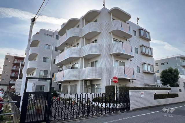 セントヒルズ東浦和の外観（北東側から）