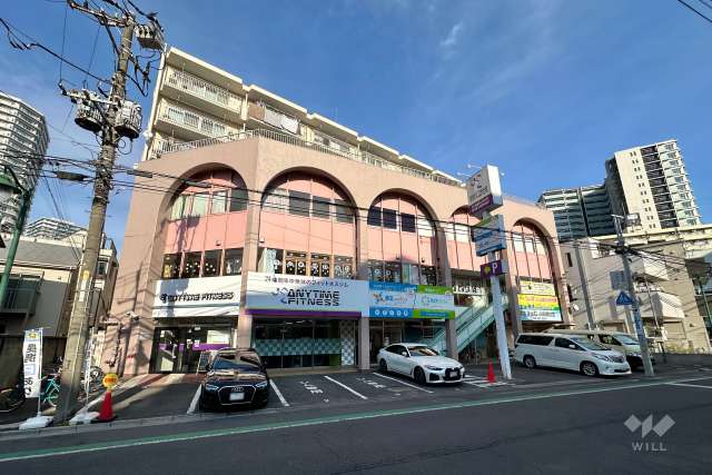 川口ホームズの外観（南西側から）