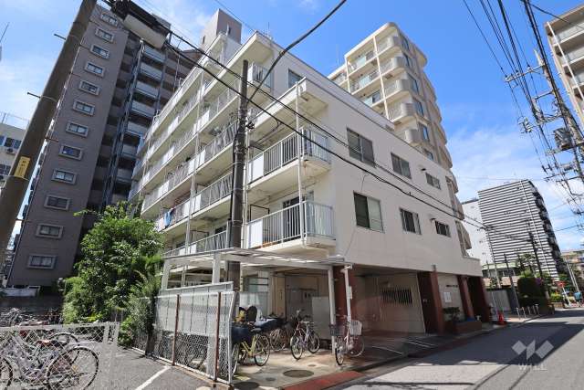 中銀並木パークマンシオンの外観（東側から）