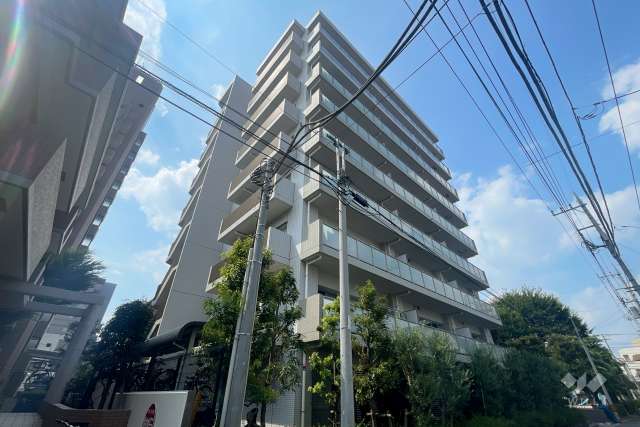 フォースター川口パークサイドの外観（南東側から）