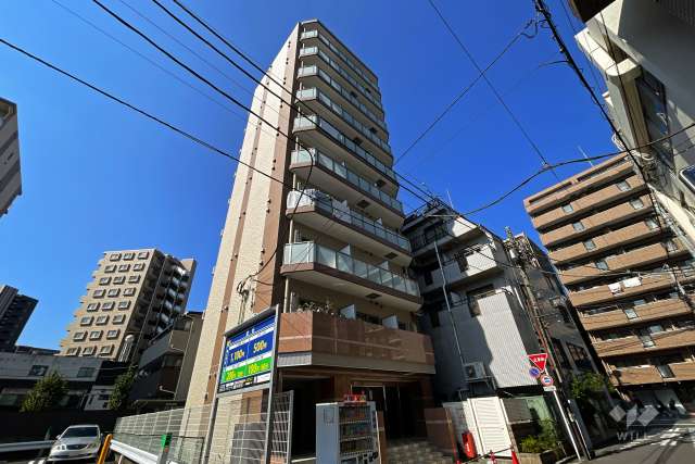 アゼスト西川口２の外観（北東側から）