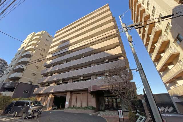 ライオンズマンション千住大橋の外観（南東側から）