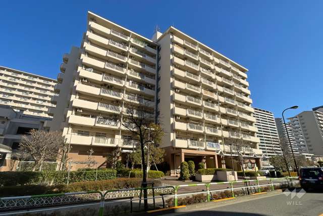 はなみずき通り北参番館の外観（南西側から）