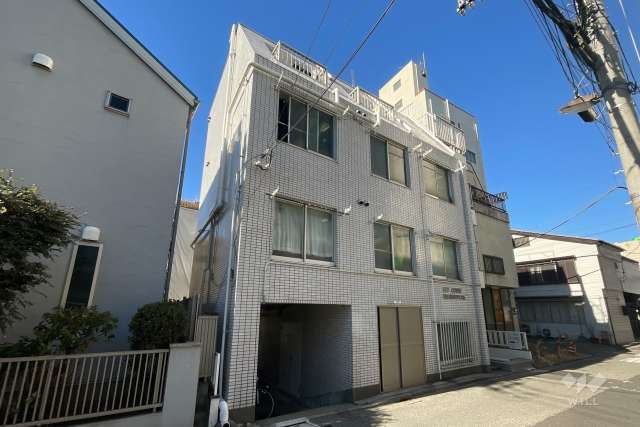 スカイコート西日暮里の外観（南東側から）