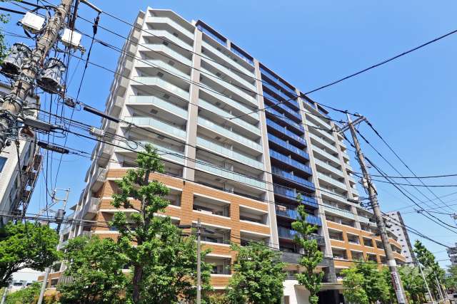 クレヴィア南千住の外観（南西側から）