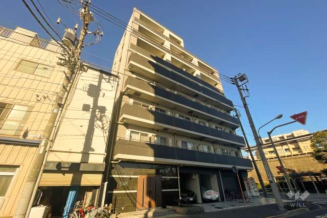 エグザレガーロ西日暮里の外観（南東側から）