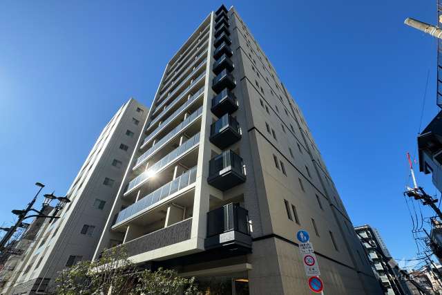 クレヴィア日暮里ザレジデンスの外観（北東側から）