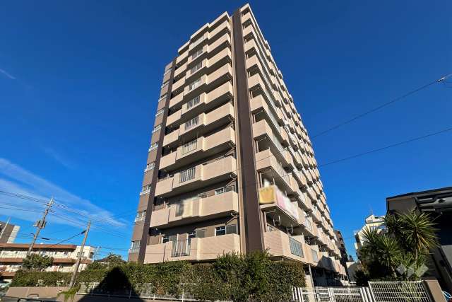 エンゼルハイム鹿浜第6の外観（南西側から）