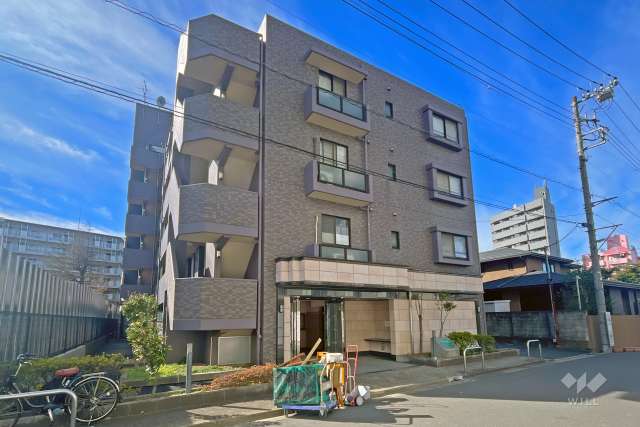 レーベンハイム西新井参番館の外観（南西側から）