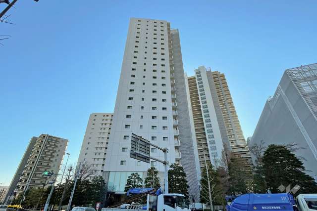 イニシア千住曙町の外観（北側から）