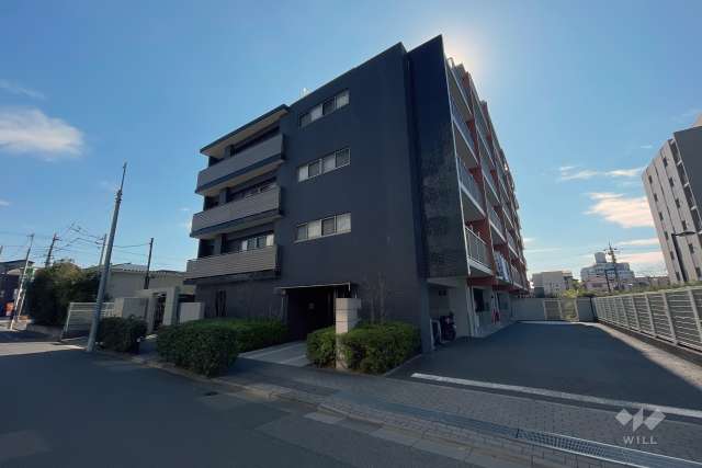 サンクレイドル西新井ヴィヴァーレの外観（南東側から）