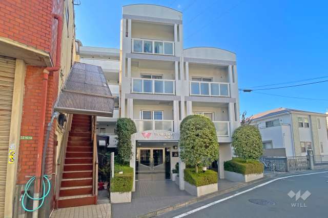 ウィンベルソロ梅島第3の外観（東側から）