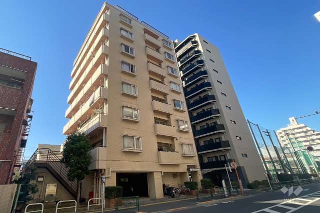 タック北千住の外観（南東側から）