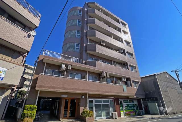 グリーンパーク五反野10の外観（南西側から）
