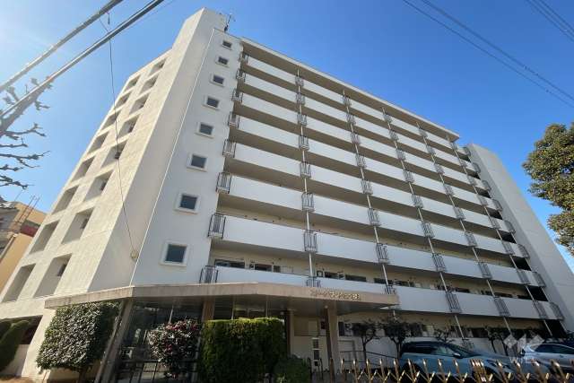 ストークマンション綾瀬の外観（北東側から）