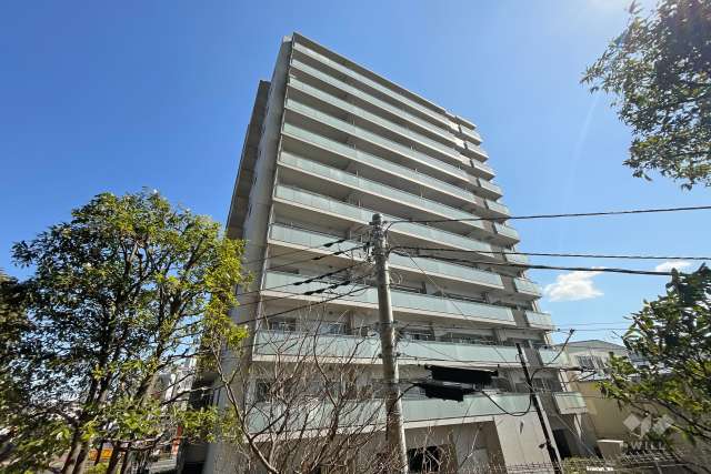 サングランデ千住曙町の外観（南西側から）
