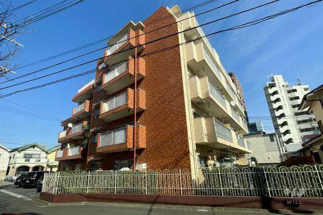 第一竹ノ塚マンションの外観（南西側から）