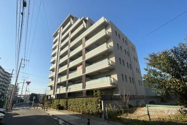 ライオンズ東綾瀬公園グランフォートの外観（南東側から）