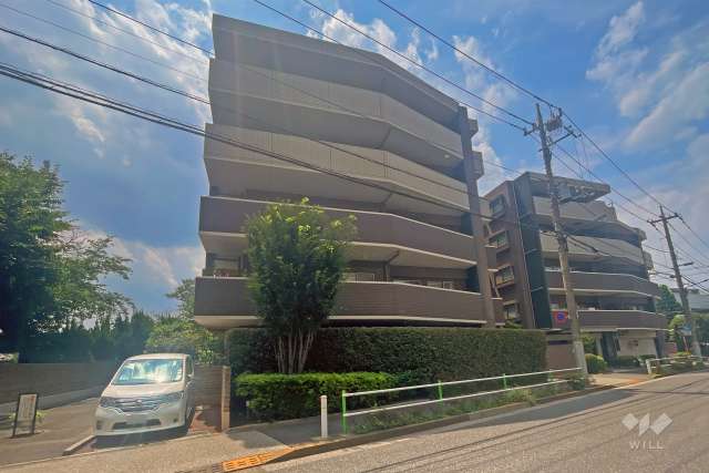 レクセルマンション本蓮沼の外観（南東側から）