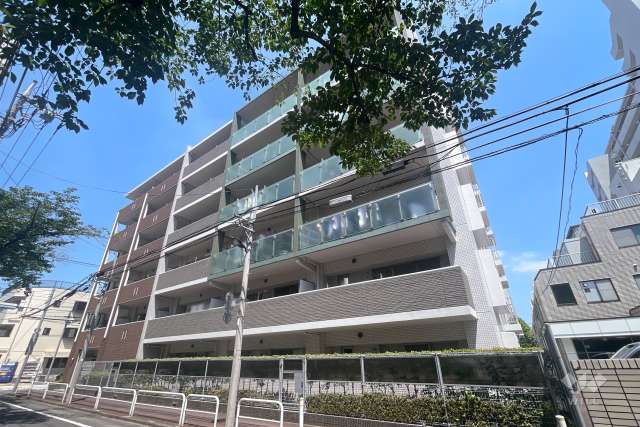 ファミール西台の外観（南西側から）