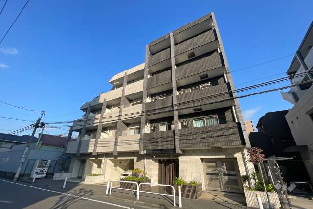 スパシエアルマール浮間公園の外観（南西側から）