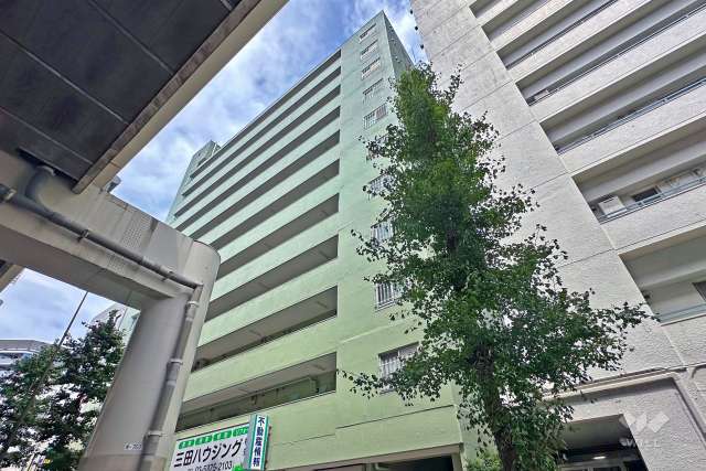 板橋ビューグリーンの外観（南西側から）