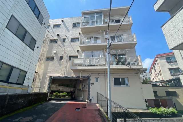 三田成増コーポの外観（北東側から）