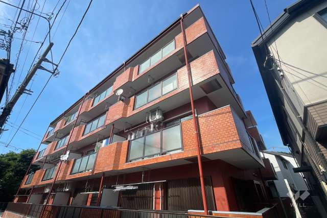 キャニオンマンション小豆沢公園の外観（南西側から）