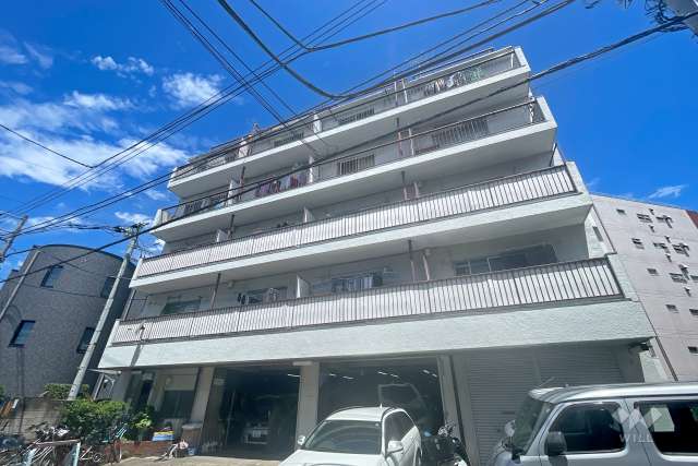 南台マンションの外観（南東側から）