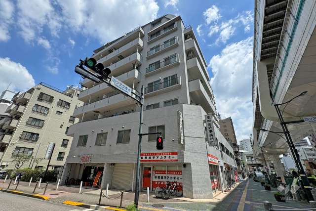 グローリア初穂板橋の外観（南西側から）