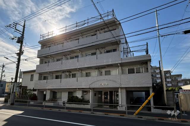 トップ志村の外観（北東側から）