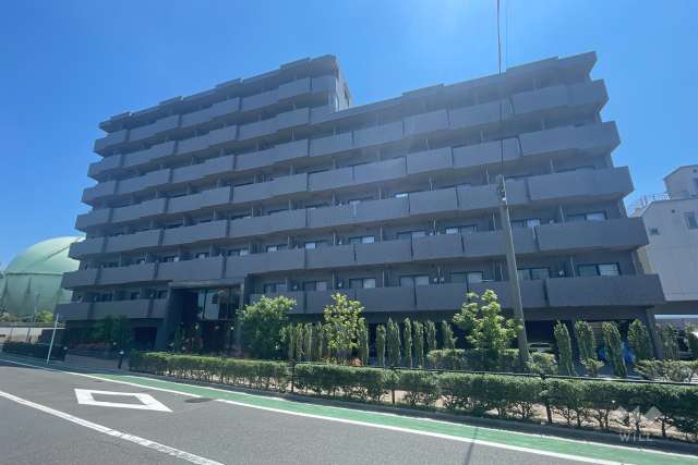 ルーブル高島平の外観（南西側から）