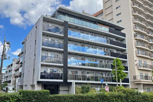 パレステージ赤塚の外観（南側から）