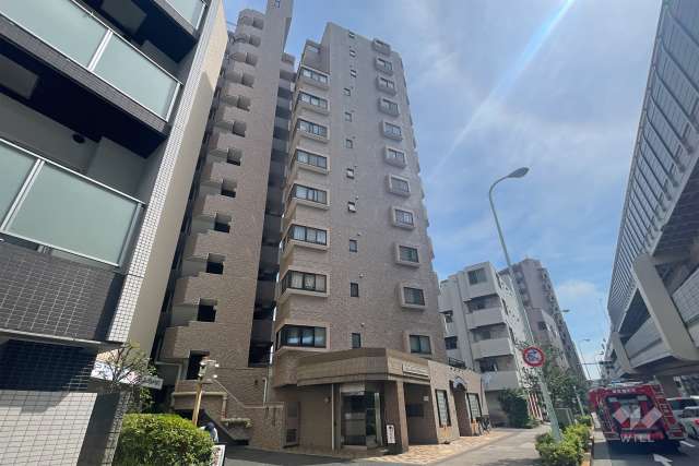 ライオンズマンション西巣鴨の外観（北側から）