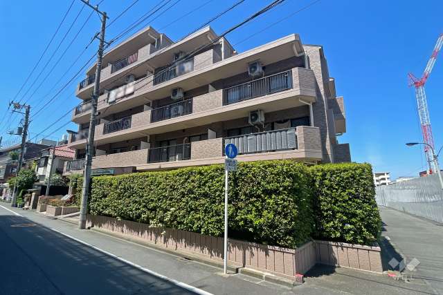 ライオンズガーデン赤羽の外観（北東側から）