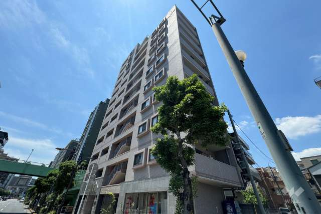 アーバンキャッスル王子の外観（北東側から）